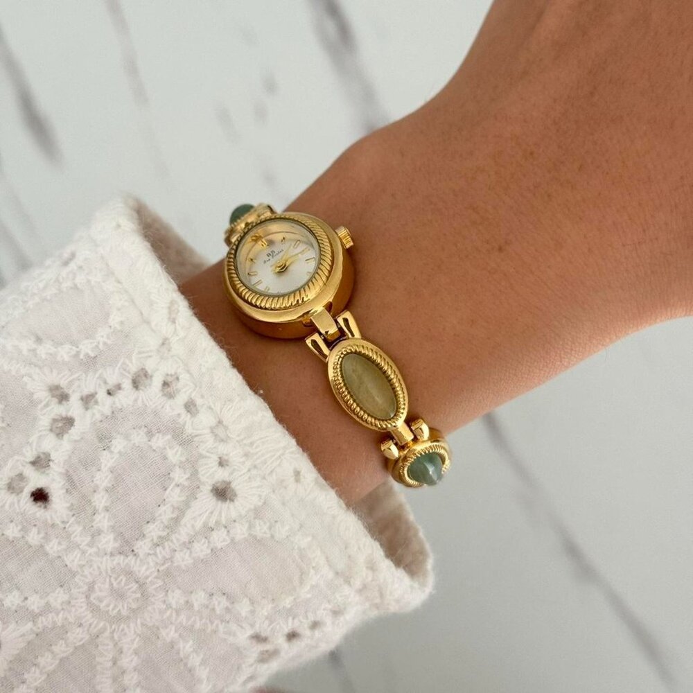 Sku0283 cute gold watch bracelet with green natural stone inserts + gift bag - Picture 6 of 7